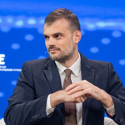 Βασίλης Καρκατζούνης
